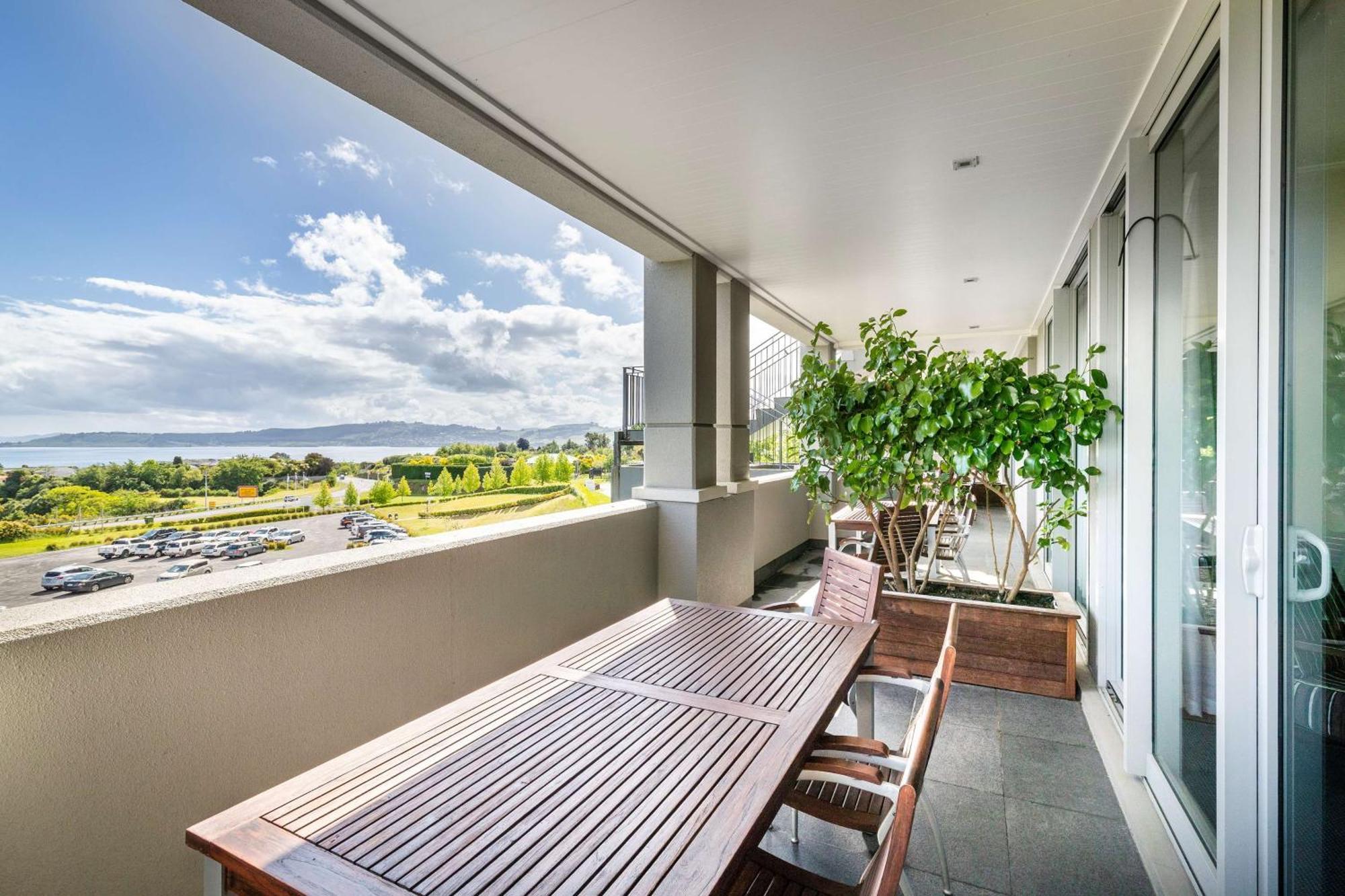 Hilton Lake Taupo Kültér fotó